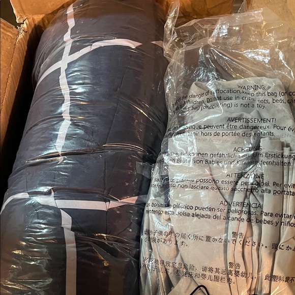 Navy, Grey  and White comforter and sheet Set twin XL - Picture 1 of 4